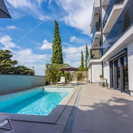 Apartman Oasis 2 - Emilia - Hr-10679-02 By Interhome *
